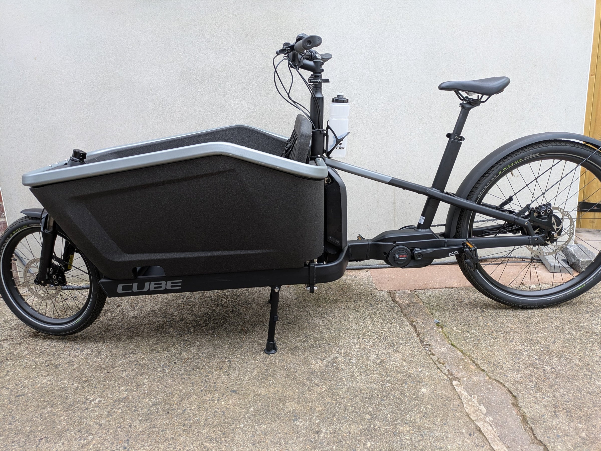 cube e bike 700 watt Stereo Hybrid 120 Race 625 Electric Dual Suspension Mountain – 99 Bikes CONE eSUV IN 3.0 Gent 750Wh 2024 BESTÅ Box, grau, 25x31x15 Gebinde:10 Liter